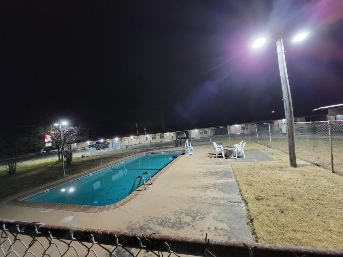 Eddy'S Motel เพลสเซนตัน ภายนอก รูปภาพ
