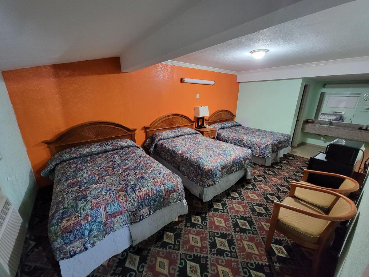 Eddy'S Motel เพลสเซนตัน ภายนอก รูปภาพ